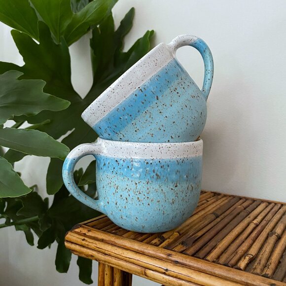 RachaelPots - Hand Thrown Wheel Pottery Ceramic Handmade Mug - 18oz Blue - Picture 1 of 10